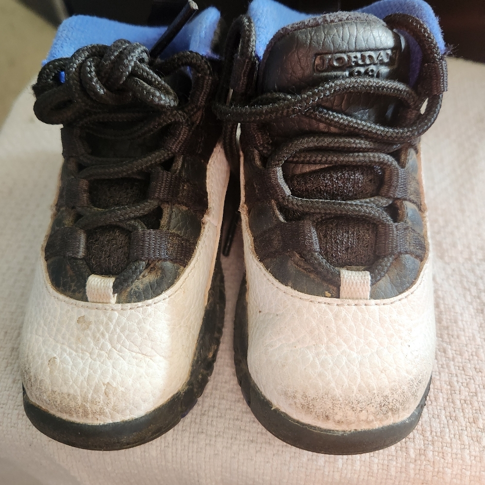 Jordan Toddler Sneakers - Black and White Jordan